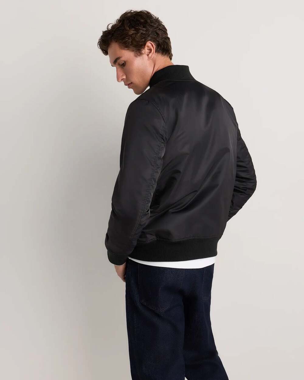 Quince 100% Recycled Nylon Bomber Jacket Black Size M - Picture 6 of 9